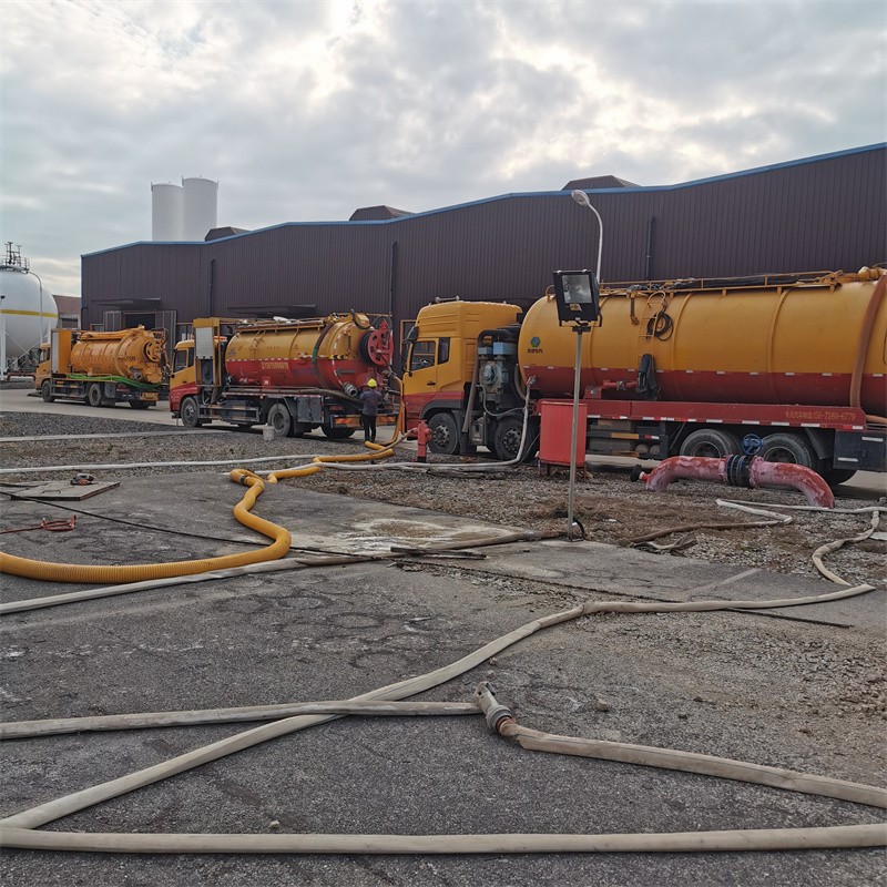 大新污水池清理