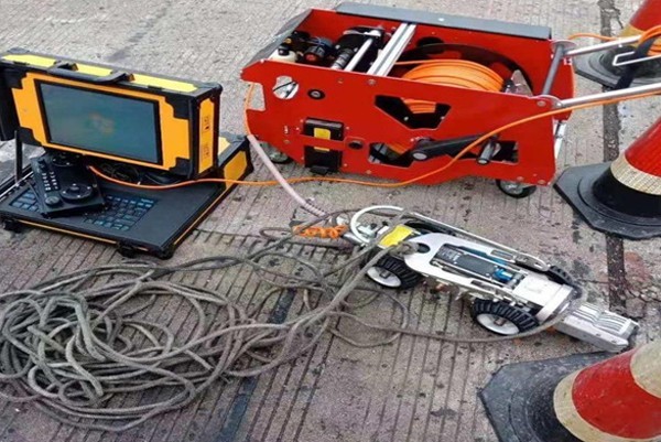 大新CCTV管道检测机器人