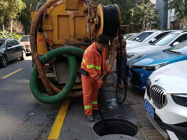 大新排污管道清淤